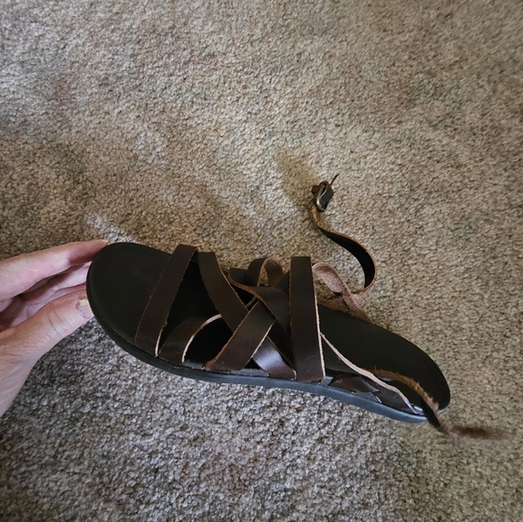 Olukai Ross Hash Brown Strappy Sandals - Picture 3 of 4